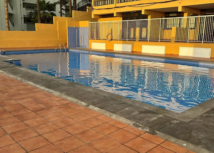 Urbanizacion Playa Del Sol Playa De La Arena * פוארטו דה סנטיאגו